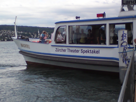 Spektakelschiff Spektakelschiff