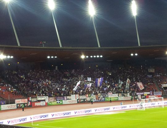 Die Fans der AC Fiorentina: Violett und laut!