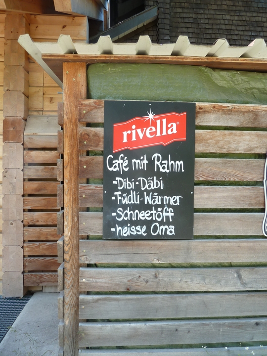 Bei der Sonnenhütte können wir uns einfach nicht entscheiden; also gehen wir weiter.